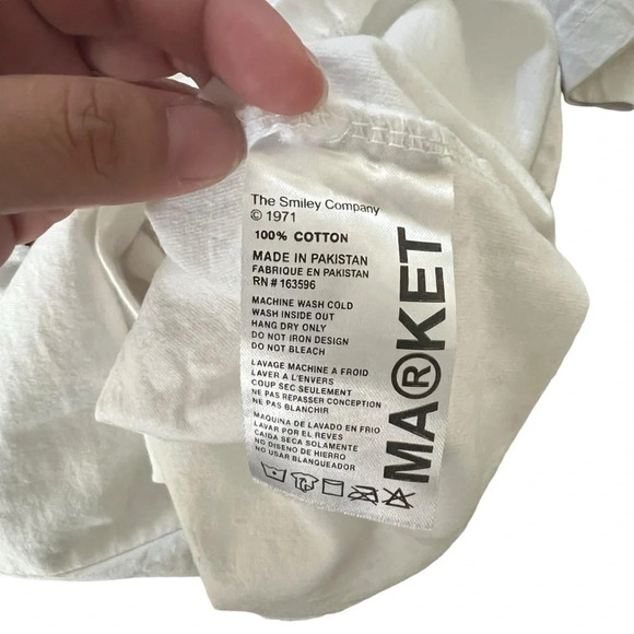 Market x The Smiley Company Men’s Basketball Change in the Sun Tee Size Large - Picture 7 of 7